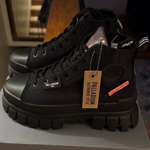 Palladium women’s Black High-Top Sneakers